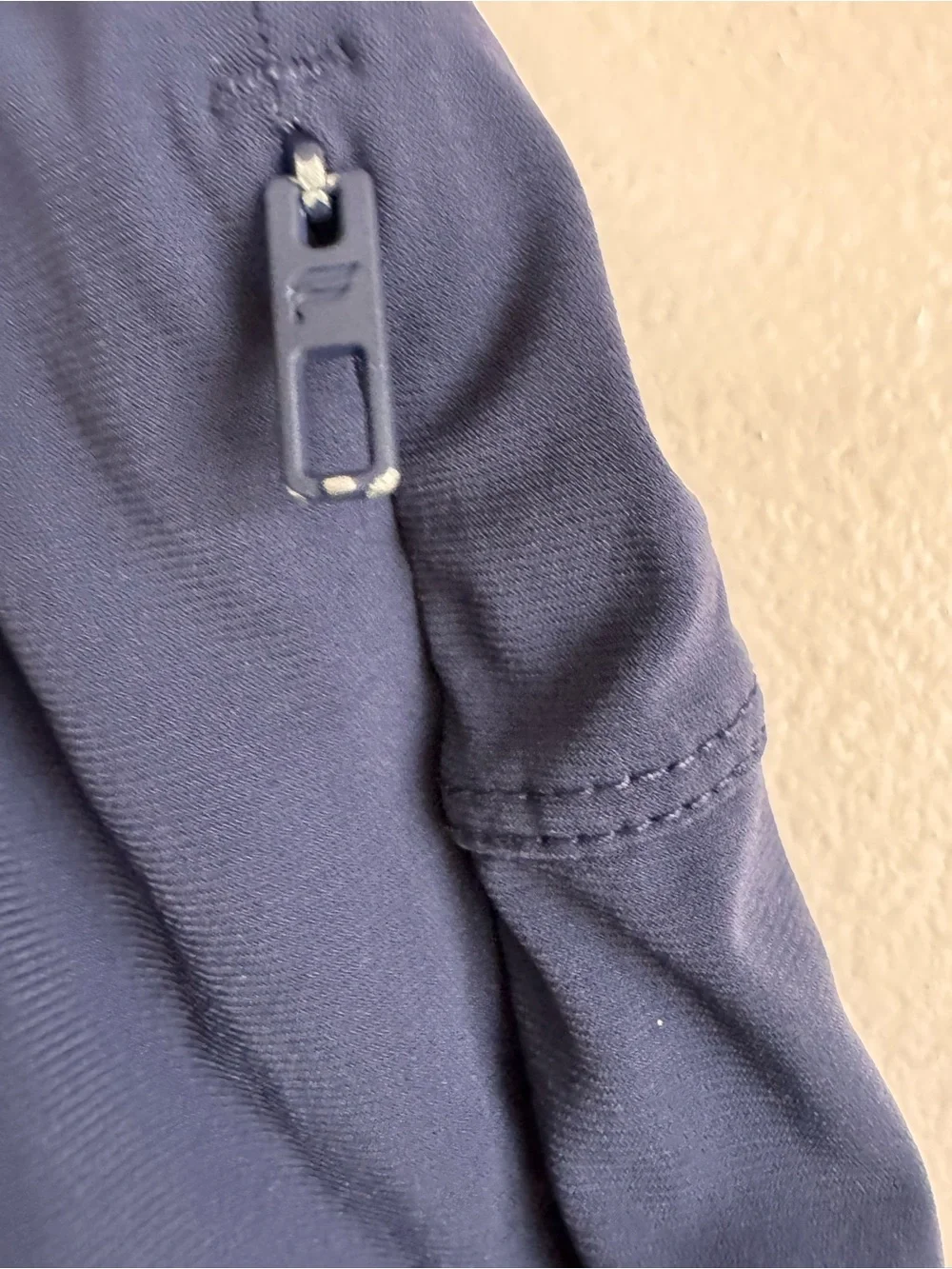 Men’s Fabletics Navy Blue Lined Running / Active Short with Pockets XS